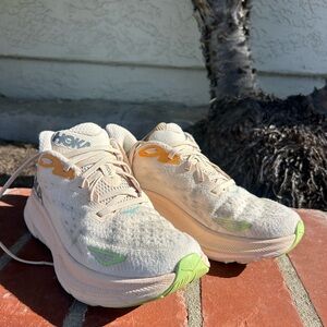 Hoka Cream Clifton 9 Women's Running Shoe
